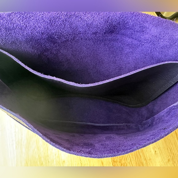 Go Forth Goods GFG Violet Kindle Bag - Picture 8 of 8